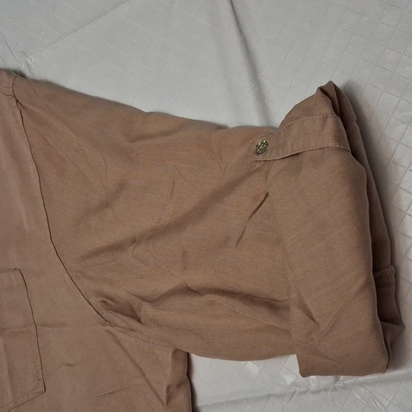 Hesters&Orchard size 2X women's khaki tencel button long sleeve/roll tab shirt. - Picture 13 of 17